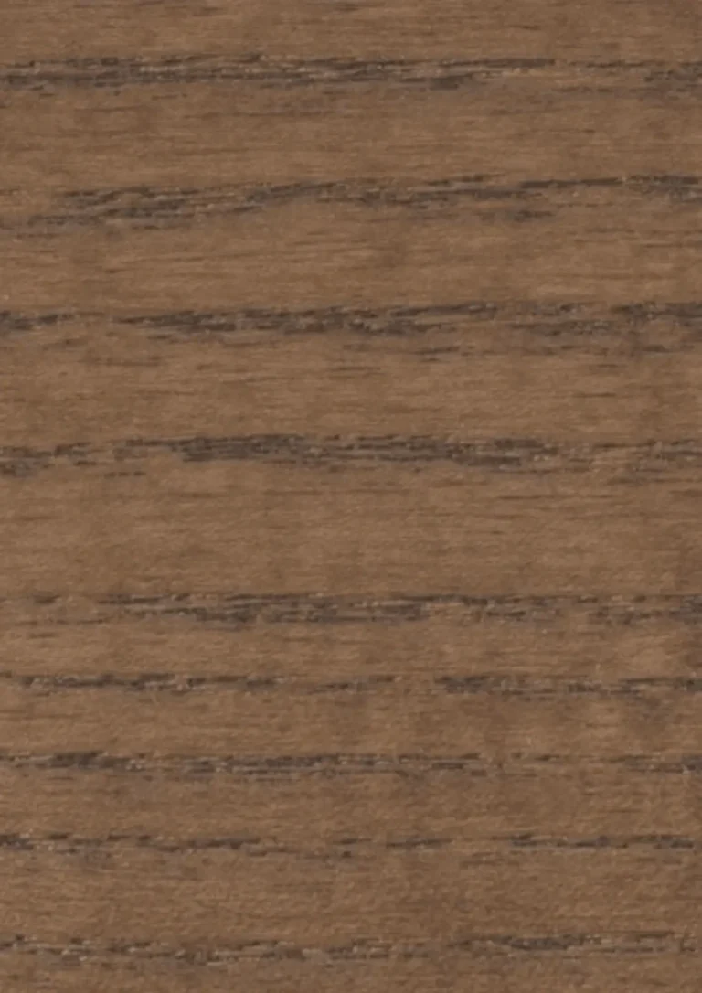 Дуб в цвете Тик